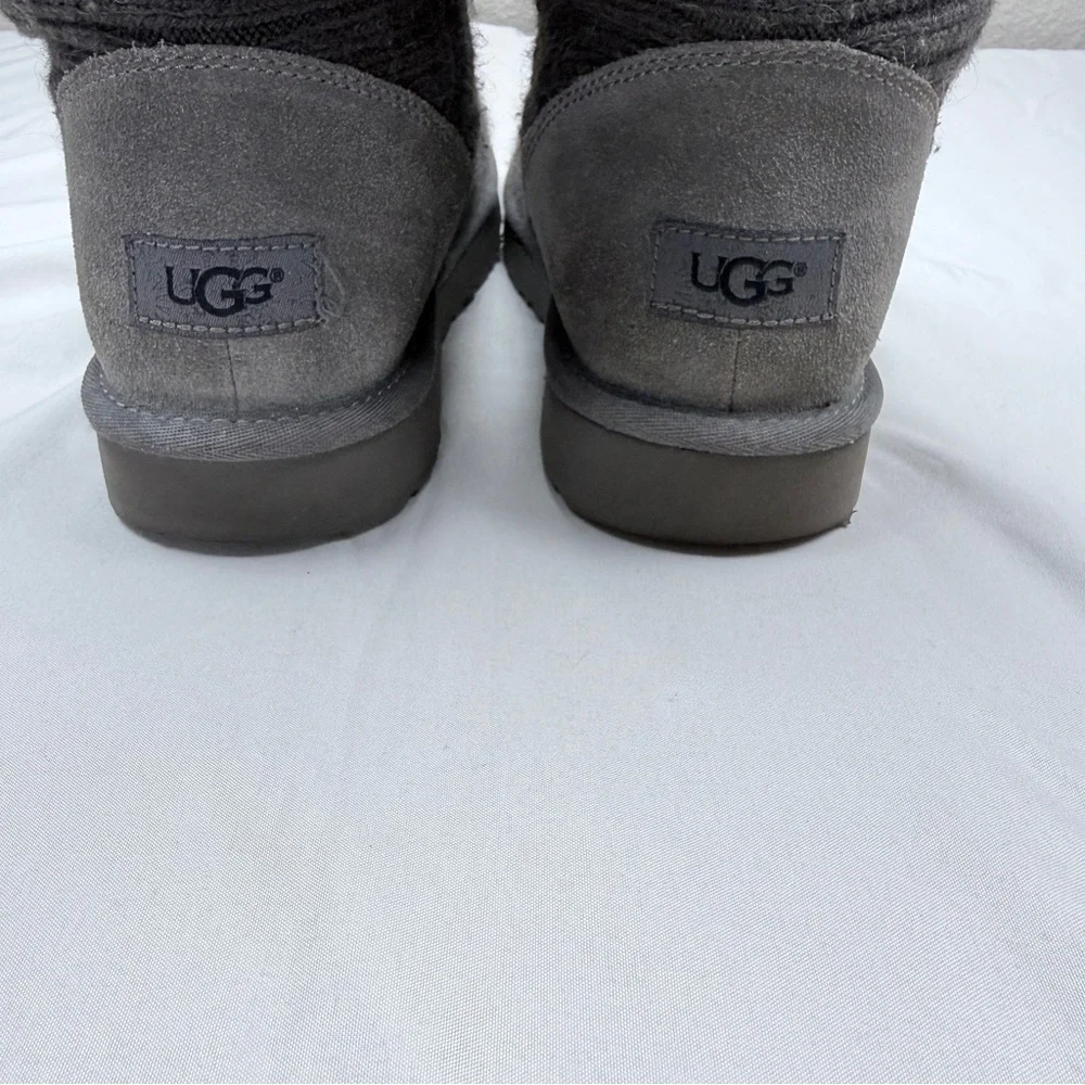 UGG Gray Ribbed Knit Shearling Lined Boots